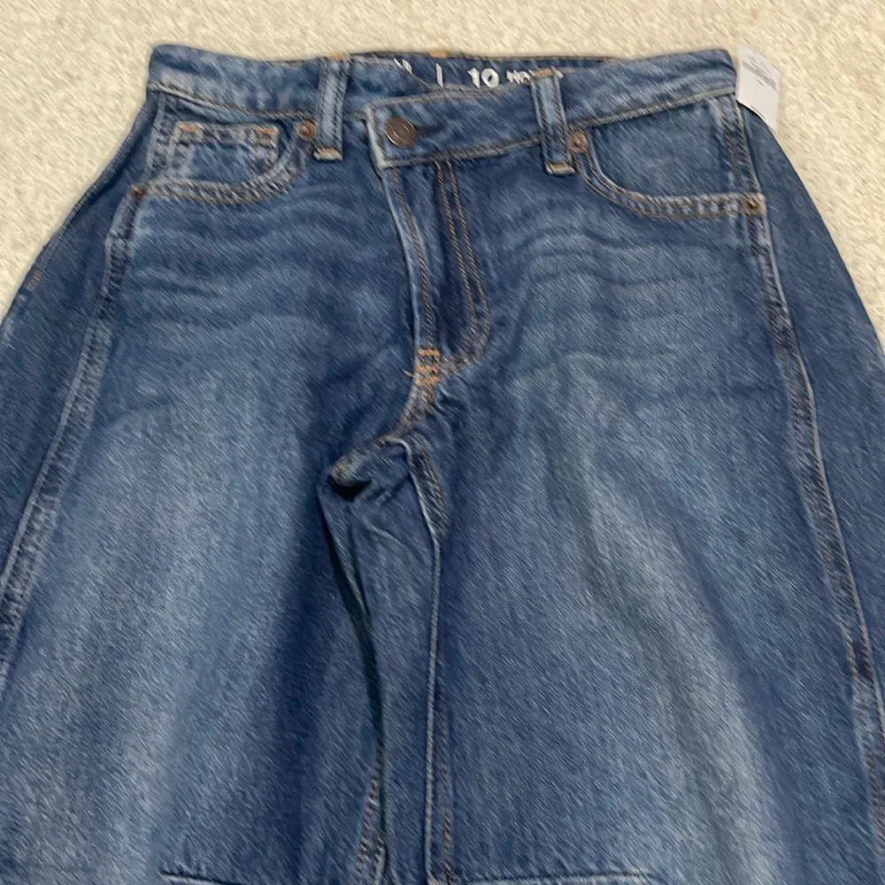 NWT- GAP- girls 10. Horseshoe Jeans